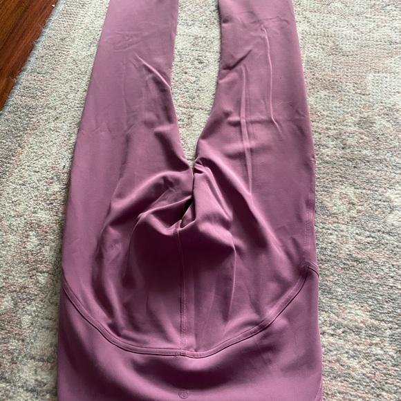 Lululemon leggings - Picture 3 of 4